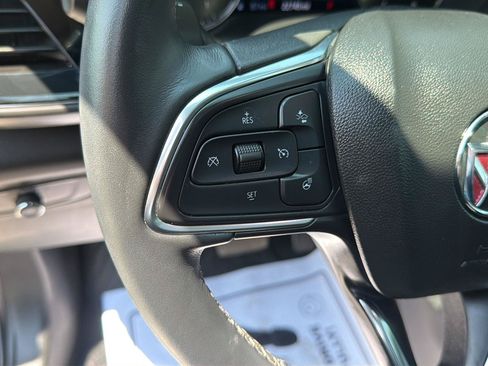 Used 2023 Buick Envision Avenir AWD/4WD image 20