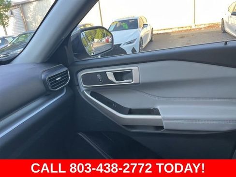 Used 2023 Ford Explorer XLT w/ Equipment Group 202A RWD image 28