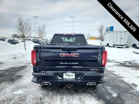 Used 2022 GMC Sierra 1500 AT4 w/ Technology Package AWD/4WD image 8