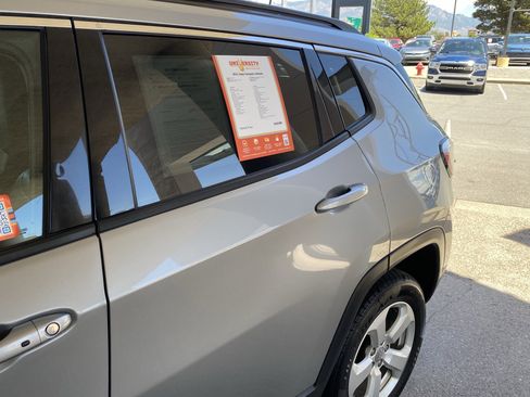 Used 2021 Jeep Compass Latitude w/ Convenience Group AWD/4WD image 59