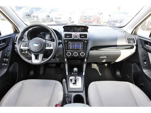 Used 2018 Subaru Forester 2.5i Limited image 9