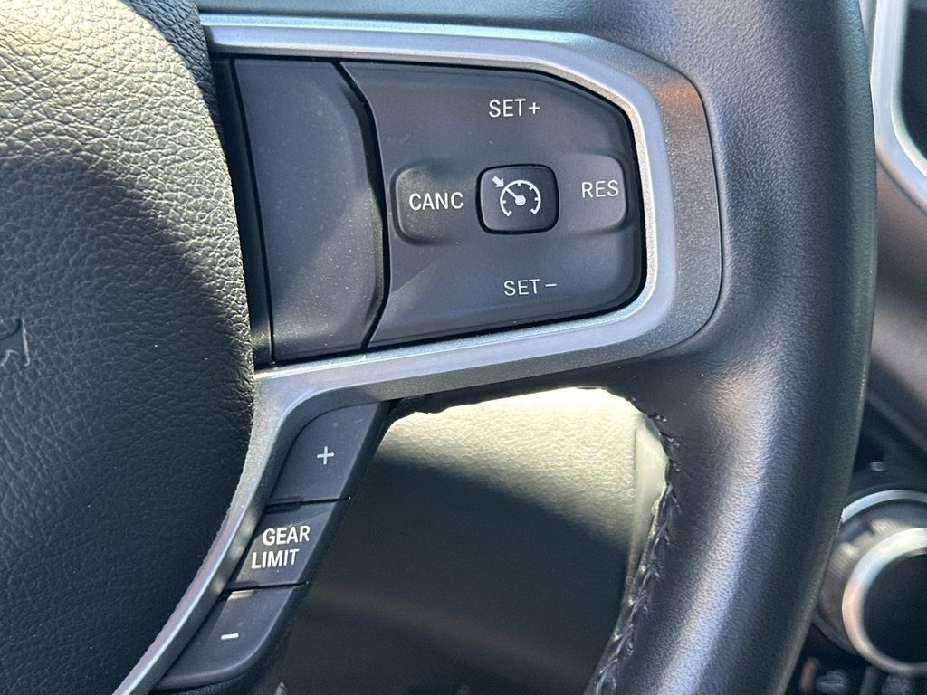 Used 2023 RAM 1500 Big Horn AWD/4WD image 25