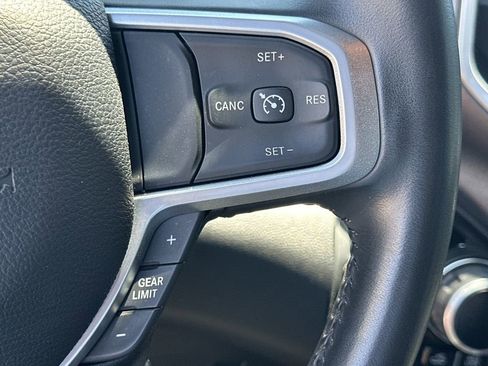Used 2023 RAM 1500 Big Horn AWD/4WD image 25