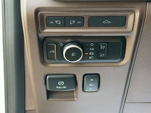 Used 2023 Ford F150 King Ranch w/ Equipment Group 601A High AWD/4WD image 10