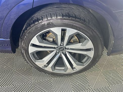 Used 2021 Audi Q8 Premium Plus w/ Premium Plus Package image 33