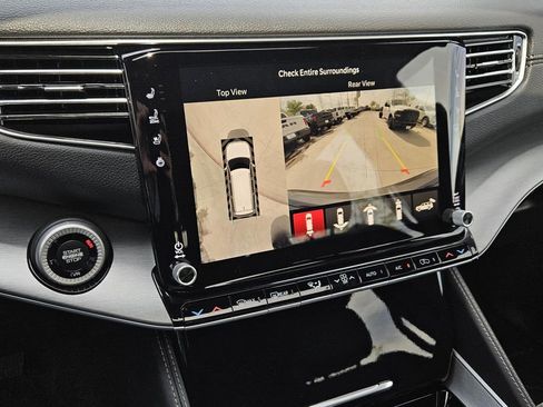 New 2026 Jeep Grand Wagoneer 4WD image 17