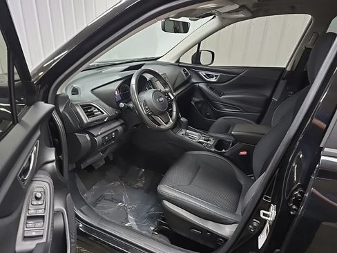 Used 2021 Subaru Forester Premium AWD/4WD image 29