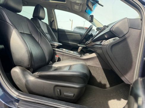 Used 2016 Toyota Avalon XLE Premium image 15