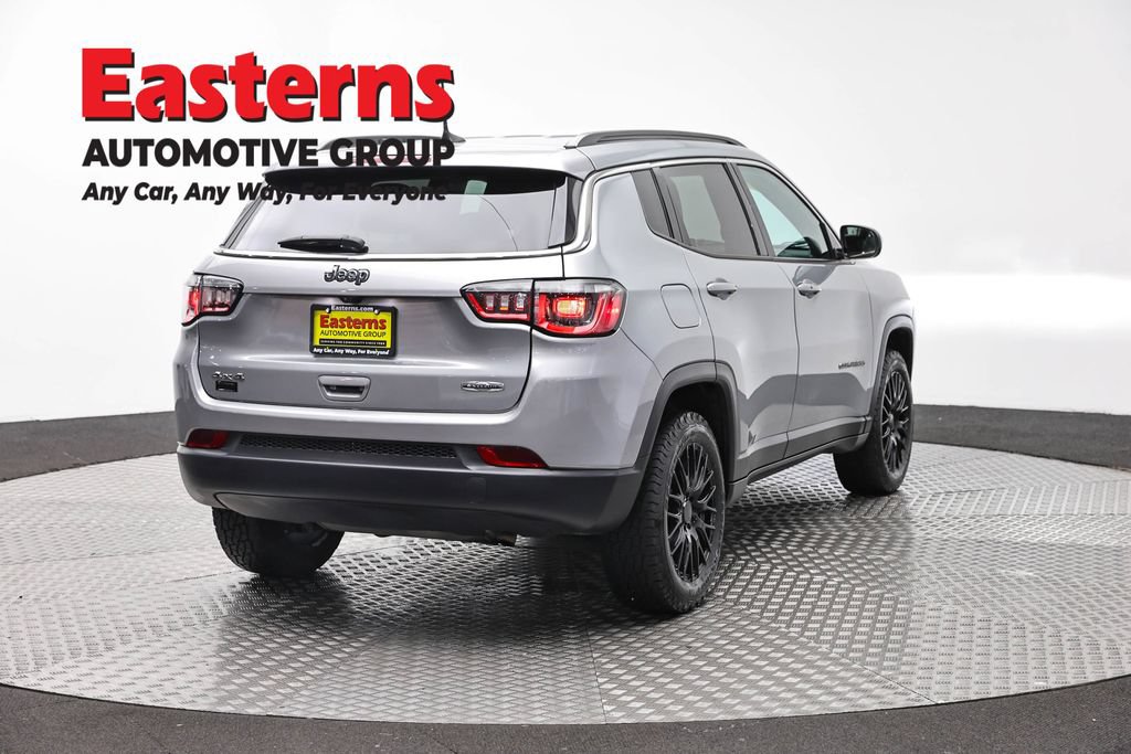 Used 2022 Jeep Compass Latitude AWD/4WD image 6