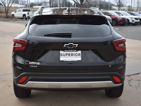 New 2026 Chevrolet Trax LT w/ Sunroof Package image 6