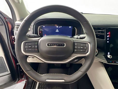 Used 2024 Jeep Wagoneer Series II w/ Flexible Seating Group image 17