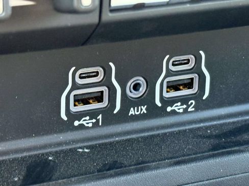 New 2026 RAM 3500 Big Horn AWD/4WD image 29