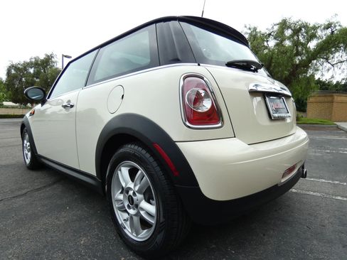 Used 2013 MINI Cooper Hardtop image 11