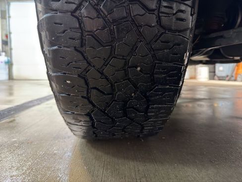 Used 2025 GMC Sierra 3500 AT4 image 25