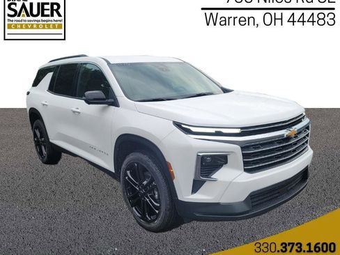 New 2026 Chevrolet Traverse LT w/ Driver Confidence Package image 1