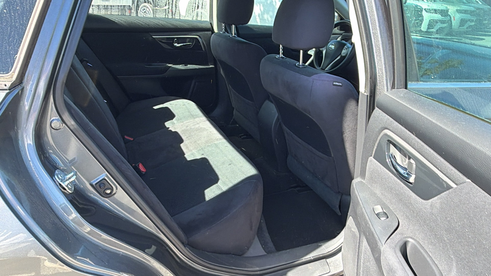 Used 2014 Nissan Altima 2.5 S w/ Sport Value Package FWD image 21