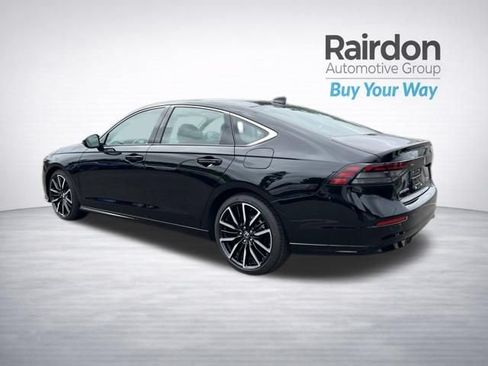 Used 2025 Honda Accord Touring image 5