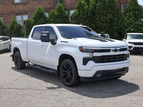 Used 2024 Chevrolet Silverado 1500 RST w/ Rally Edition AWD/4WD image 2