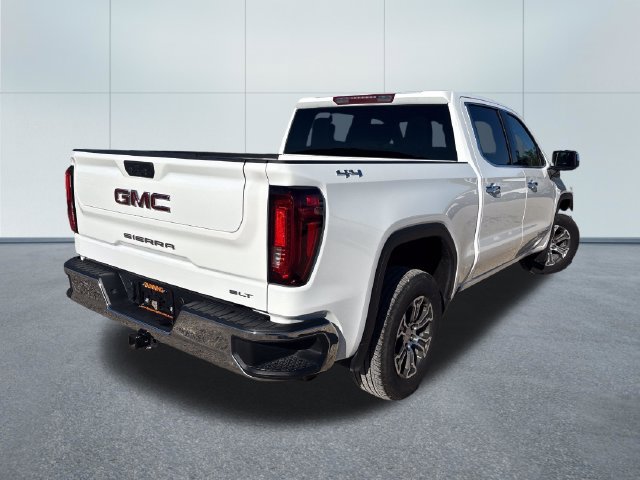 Used 2026 GMC Sierra 1500 SLT AWD/4WD image 4