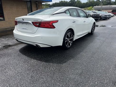 Used 2018 Nissan Maxima Platinum w/ Interior Lighting Package image 9