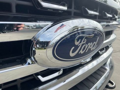 New 2026 Ford F250 Lariat w/ Lariat Premium Package image 30