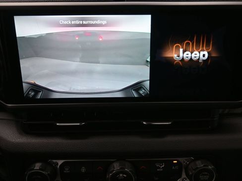 New 2026 Jeep Gladiator Sport AWD/4WD image 7
