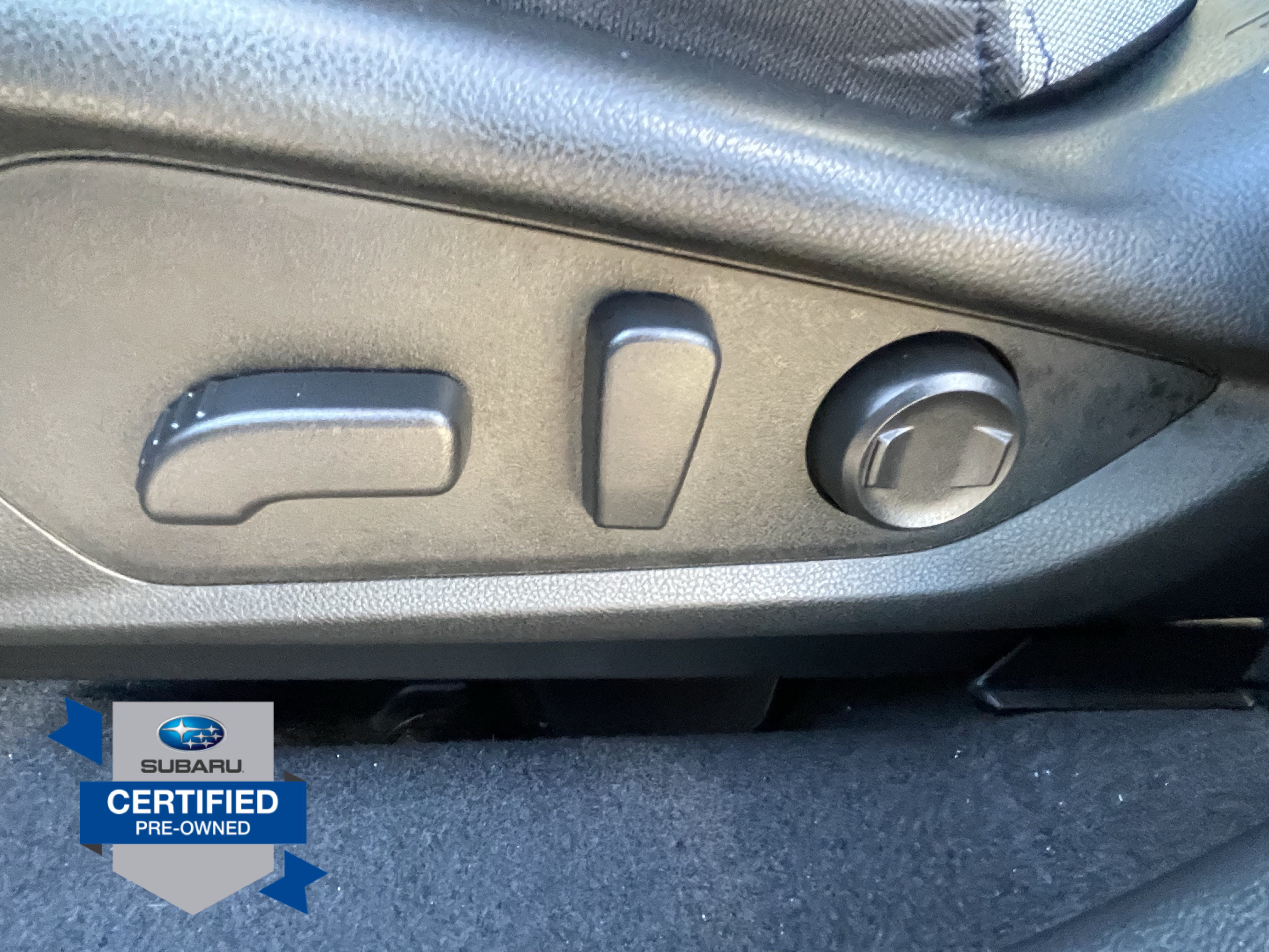 Used 2025 Subaru Forester Premium AWD/4WD image 23