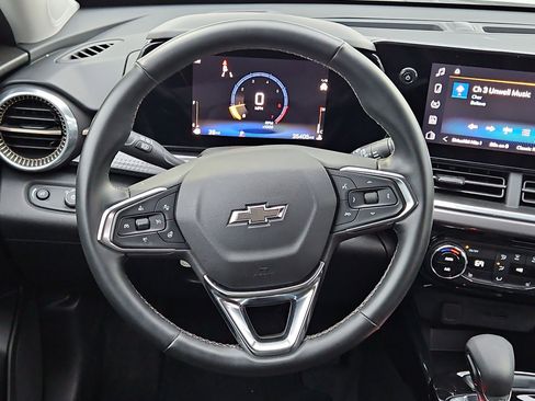 Certified 2024 Chevrolet Trax ACTIV image 21