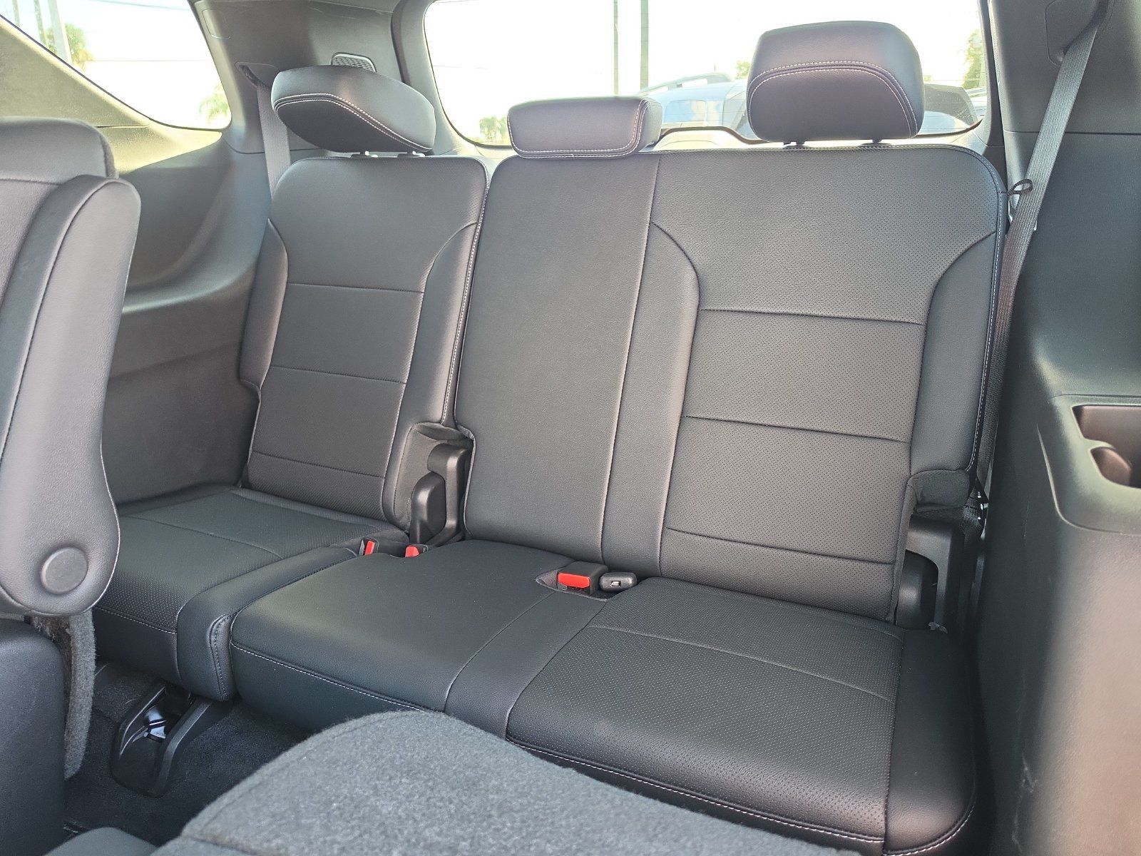 Used 2026 Chevrolet Traverse LT w/ Driver Confidence Package FWD image 13