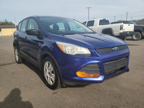 Used 2015 Ford Escape S image 3
