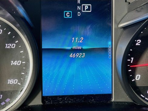 Used 2019 Mercedes-Benz C 300 4MATIC Sedan image 12