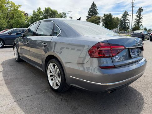 Used 2018 Volkswagen Passat 2.0T SE FWD image 5