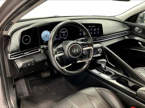 Certified 2022 Hyundai Elantra Limited image 16