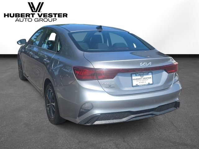 Used 2024 Kia Forte LXS w/ LXS Technology Package FWD image 8