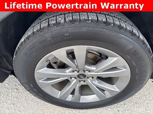 Used 2022 Ford Explorer XLT w/ Equipment Group 202A image 30