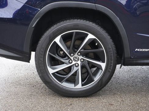 Used 2019 Lexus RX 450h AWD w/ Luxury Package image 12