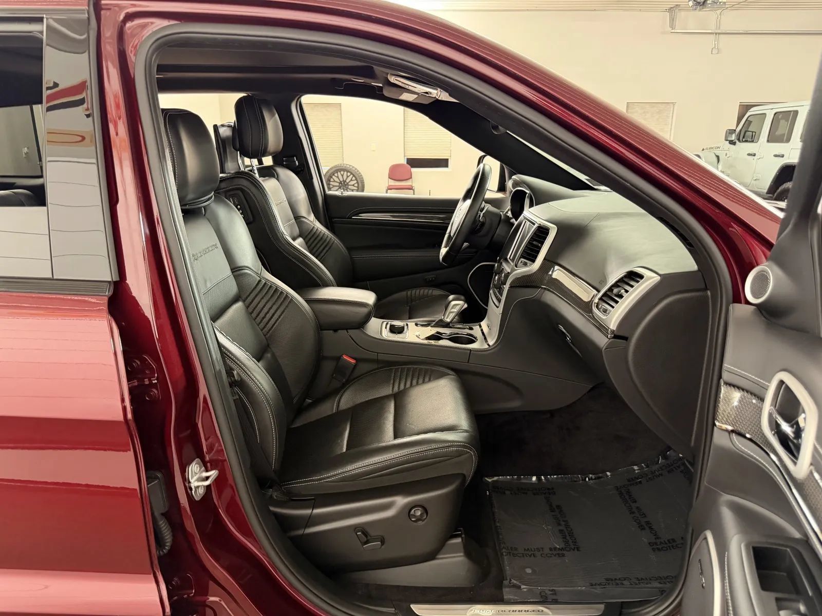 Used 2018 Jeep Grand Cherokee Trackhawk AWD/4WD image 45