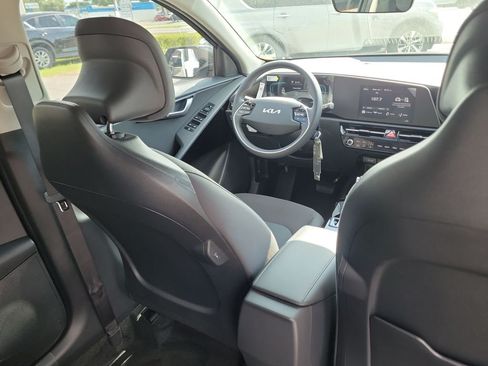 New 2026 Kia Niro LX FWD image 13