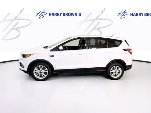 Used 2017 Ford Escape SE w/ SE Cold Weather Package AWD/4WD image 26