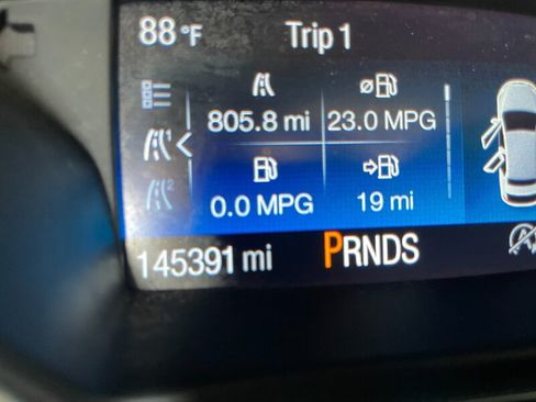 Used 2017 Ford Escape SE w/ SE Leather Comfort Package FWD image 10