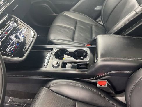 Certified 2022 Lincoln Corsair Reserve w/ Elements Package AWD/4WD image 16