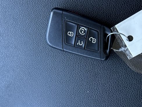 Used 2019 Volkswagen Atlas SEL Premium image 36