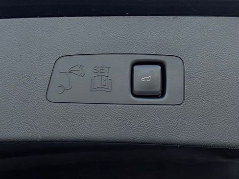 Used 2024 Lincoln Corsair Reserve w/ Equipment Group 201A AWD/4WD image 15