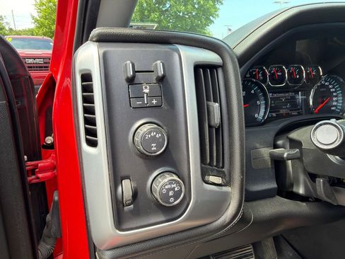 Used 2018 GMC Sierra 2500 SLT AWD/4WD image 25