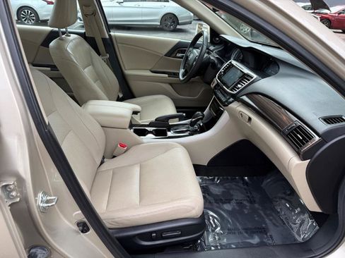 Used 2016 Honda Accord EX-L image 9