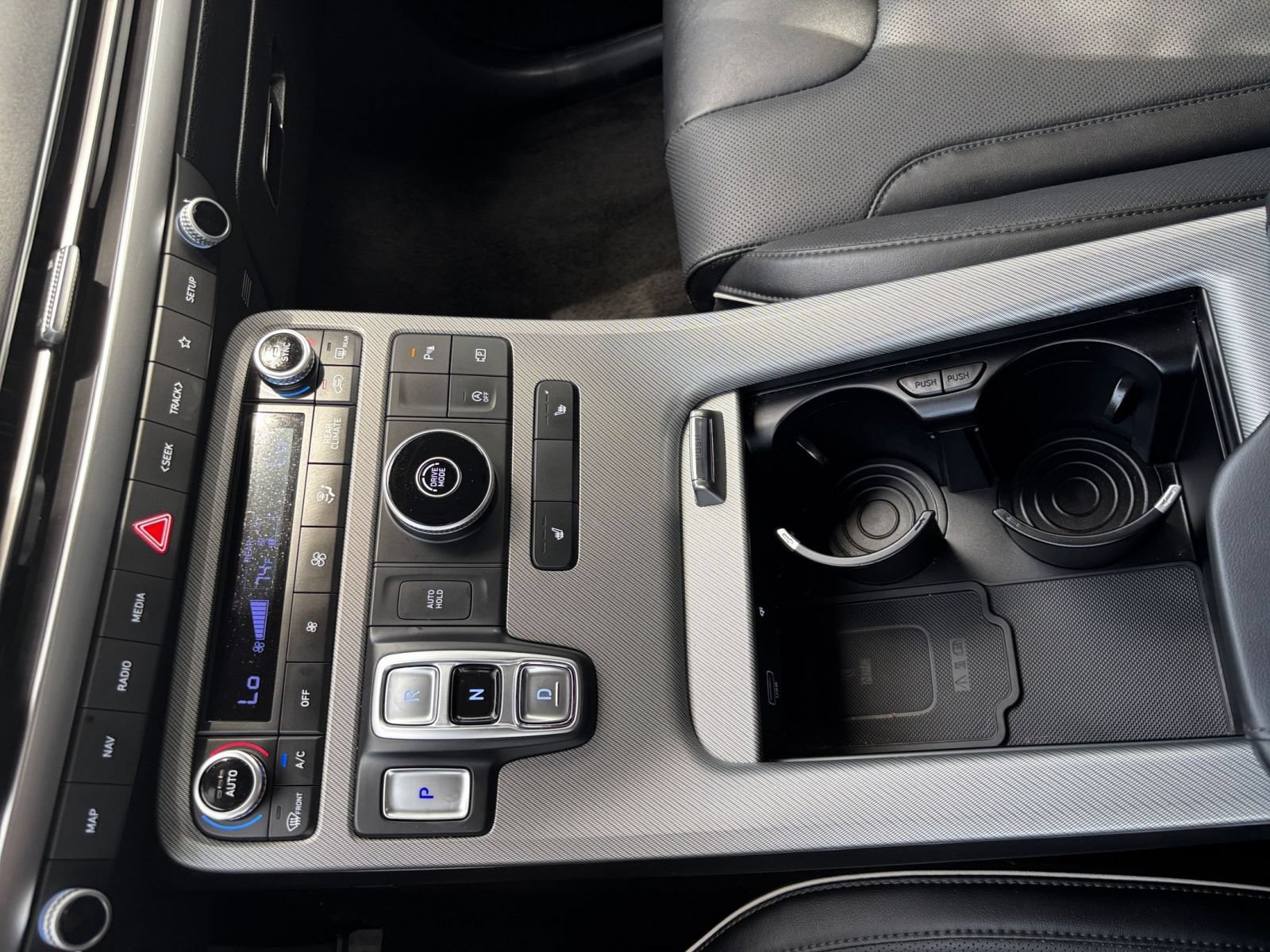 Used 2025 Hyundai Palisade SEL FWD image 44