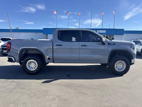 Used 2024 GMC Sierra 1500 Pro w/ Pro Value Package AWD/4WD image 4