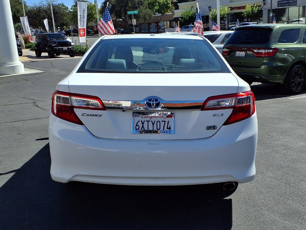 Used 2012 Toyota Camry XLE w/ Leather Pkg FWD image 6