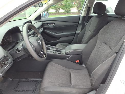 Used 2023 Honda Accord LX image 25