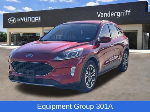 Used 2020 Ford Escape SEL image 2